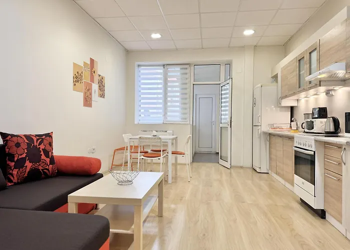 Centre 2bdr For 4 Guests Next To Theater Tear And Laughter 公寓 *