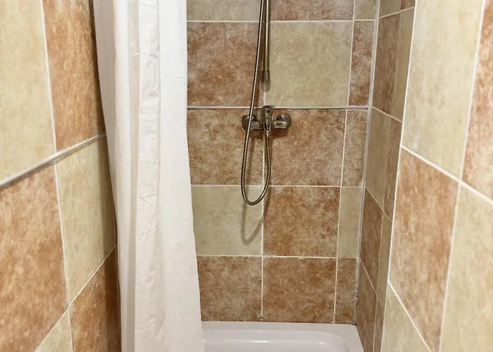 Centre 2bdr For 4 Guests Next To Theater Tear And Laughter 公寓