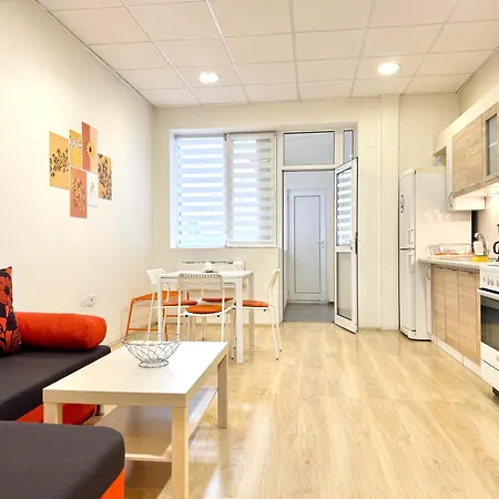 דירה Centre 2bdr For 4 Guests Next To Theater Tear And Laughter סופיה