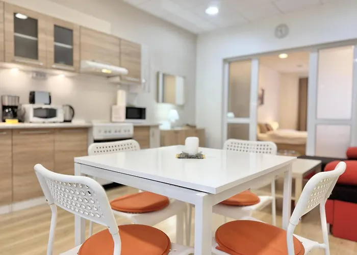 Centre 2bdr For 4 Guests Next To Theater Tear And Laughter Apartmán Sofie