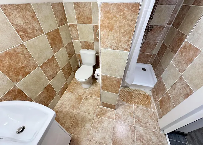 Centre 2bdr For 4 Guests Next To Theater Tear And Laughter Apartmán Sofie