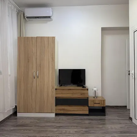 Centre 2bdr For 4 Guests Next To Theater Tear And Laughter * Sofia